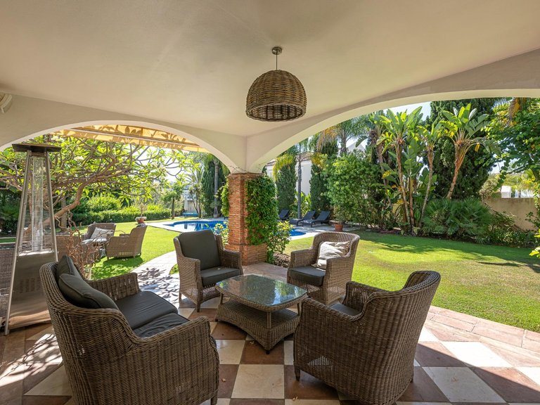 Apartment for Sale in Benahavis, Malaga 56