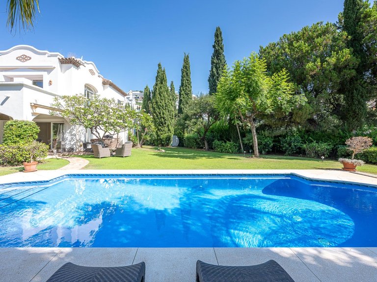 Apartment for Sale in Benahavis, Malaga 58