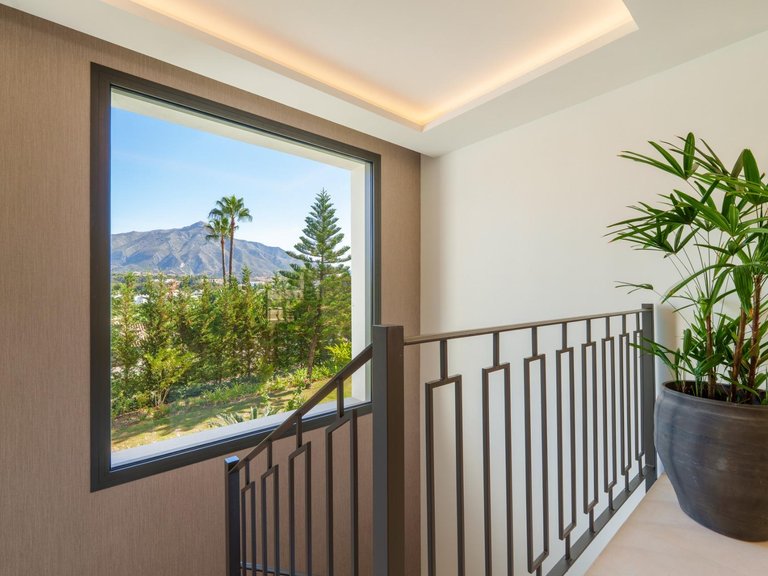 Apartment for Sale in Marbella, Malaga 17