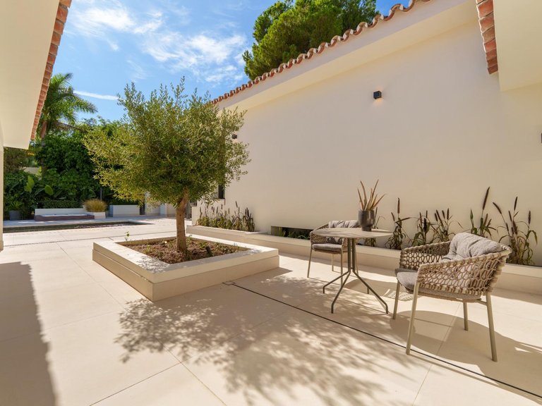 Apartment for Sale in Marbella, Malaga 21