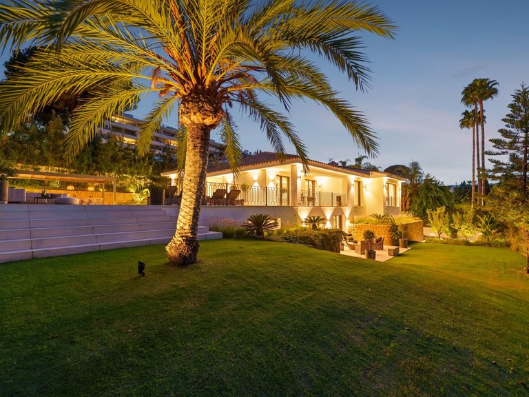 Apartment for Sale in Marbella, Malaga 26