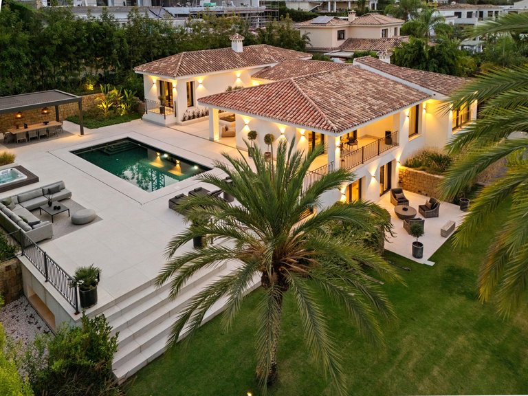 Apartment for Sale in Marbella, Malaga 3