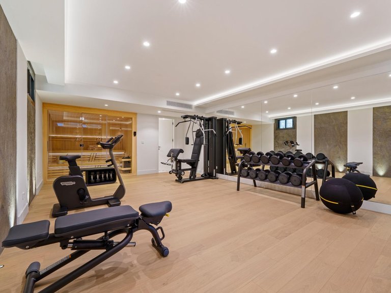 Apartment for Sale in Marbella, Malaga 40