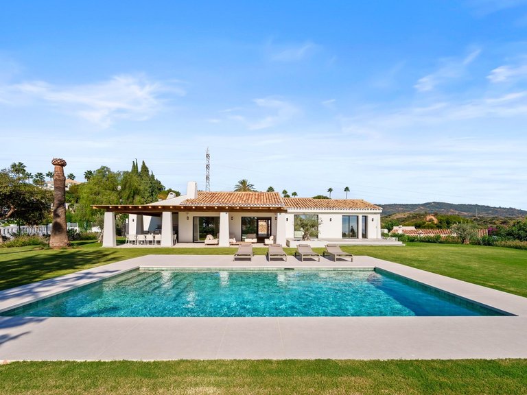 Apartment for Sale in Marbella, Malaga 1