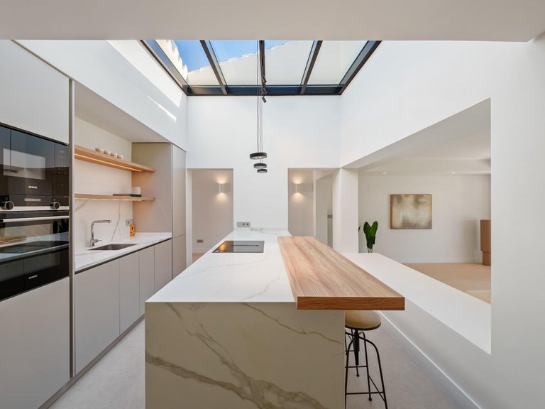Apartment for Sale in Marbella, Malaga 11