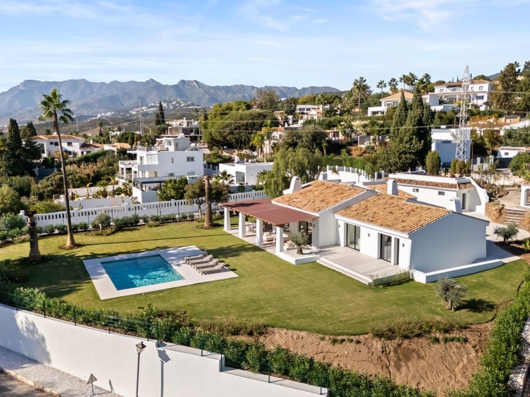 Apartment for Sale in Marbella, Malaga 2