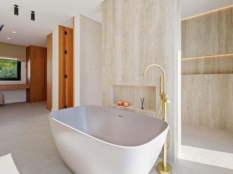 Apartment for Sale in Marbella, Malaga 30