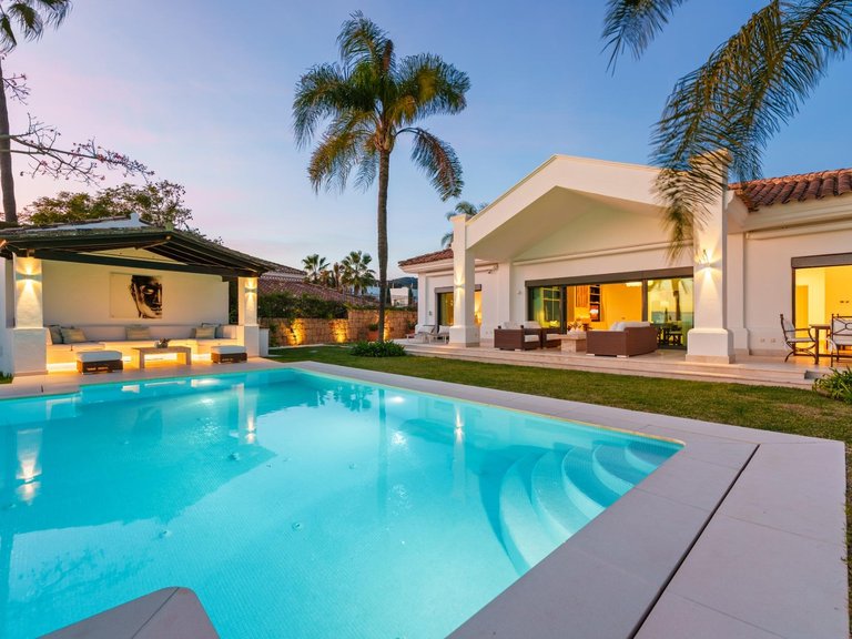 Apartment for Sale in Marbella, Malaga 21