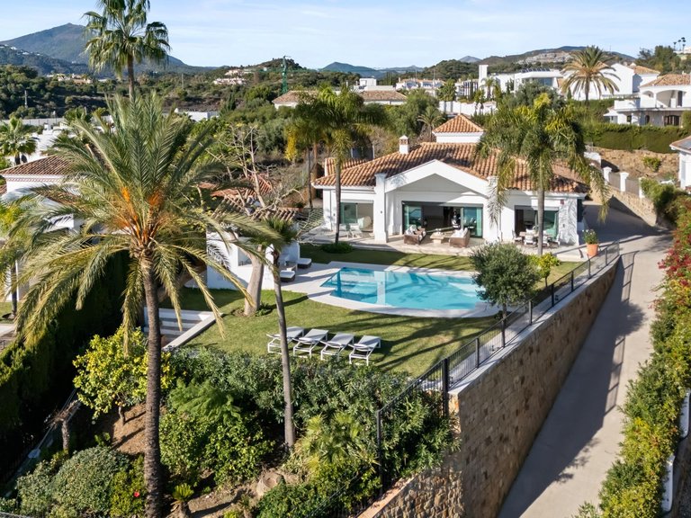 Apartment for Sale in Marbella, Malaga 43