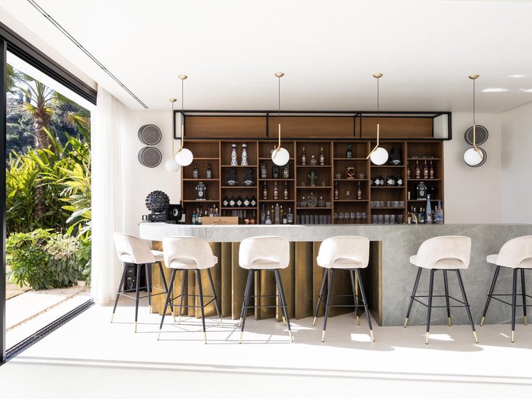Villa for Sale in Benahavis, Malaga 16
