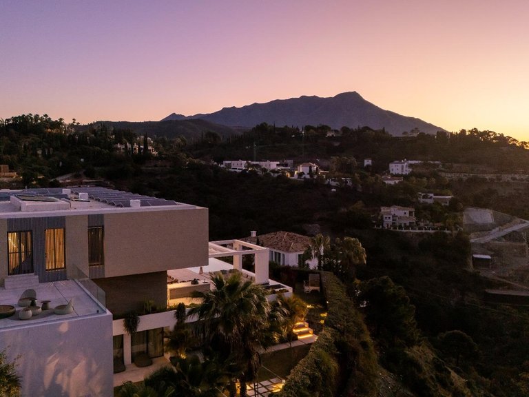 Villa for Sale in Benahavis, Malaga 24