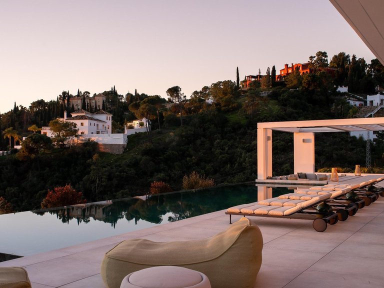 Villa for Sale in Benahavis, Malaga 27