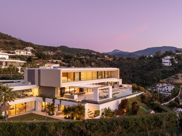 Villa for Sale in Benahavis, Malaga 3