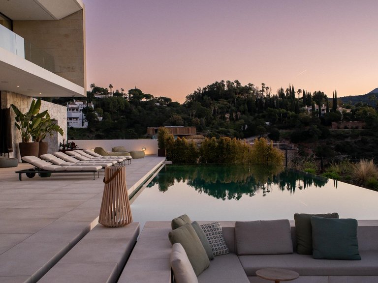 Villa for Sale in Benahavis, Malaga 32