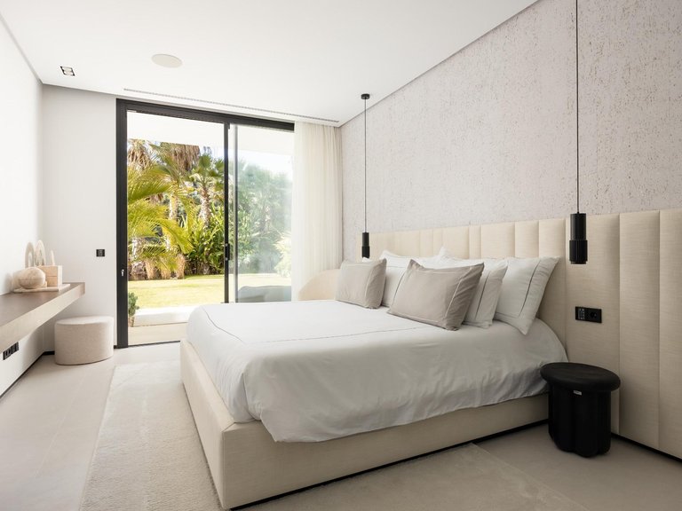 Villa for Sale in Benahavis, Malaga 40