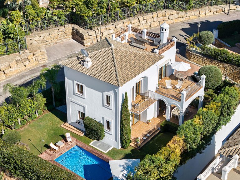 Apartment for Sale in Estepona, Malaga 3