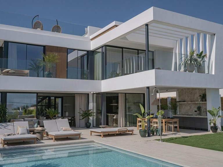 Apartment for Sale in Marbella, Malaga 2