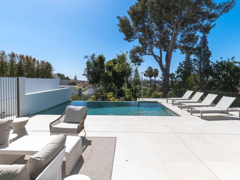 Apartment for Sale in San Pedro De Alcantara, Malaga 29