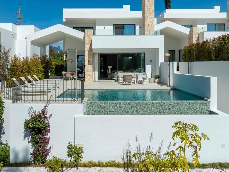 Apartment for Sale in San Pedro De Alcantara, Malaga 3