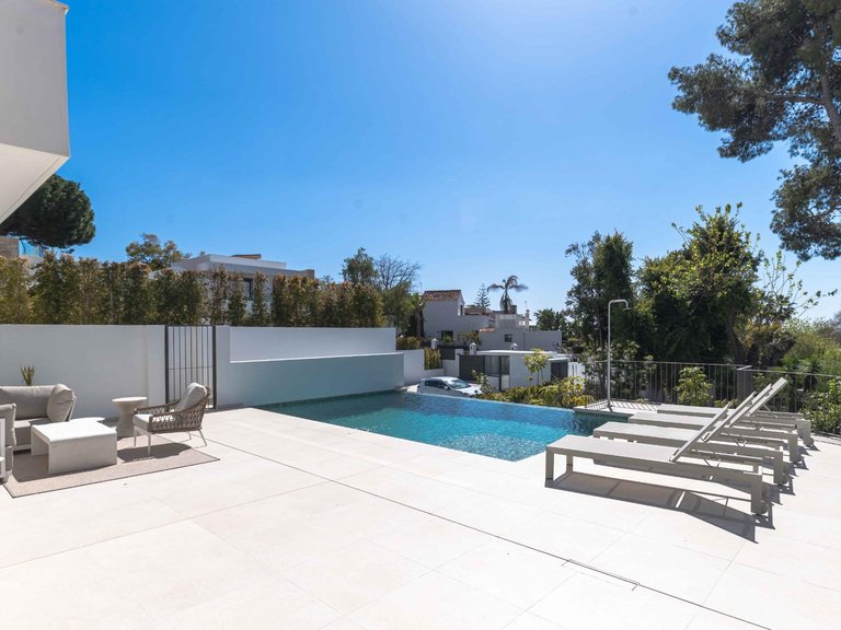 Apartment for Sale in San Pedro De Alcantara, Malaga 34