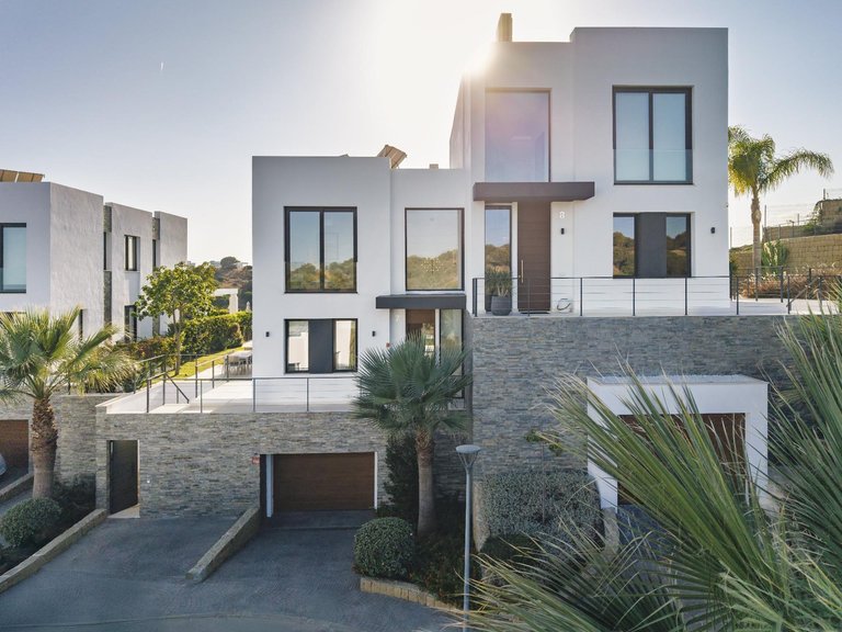 Apartment for Sale in Marbella, Malaga 2