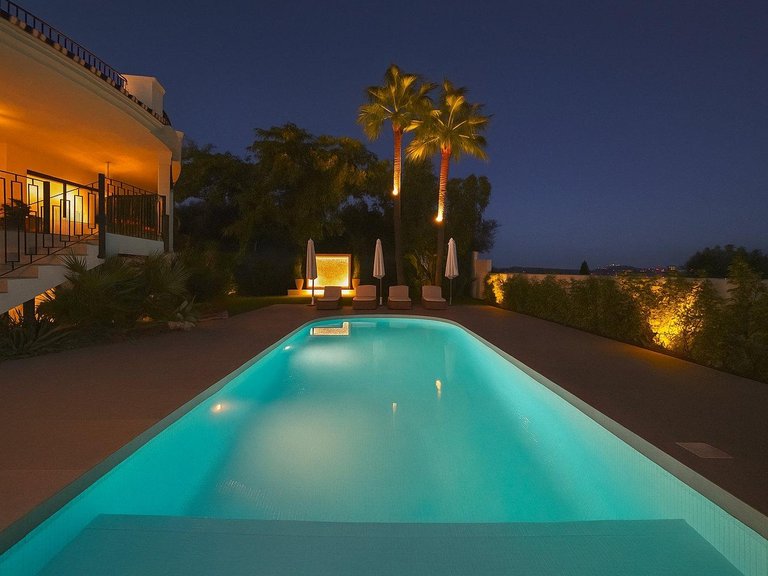 Apartment for Sale in Benahavis, Malaga 36