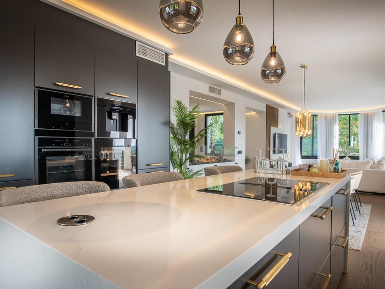Apartment for Sale in Benahavis, Malaga 4