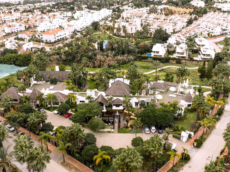Apartment for Sale in Estepona, Malaga 42