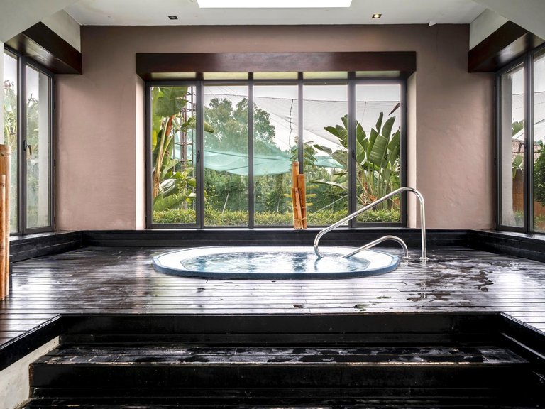 Apartment for Sale in Estepona, Malaga 48