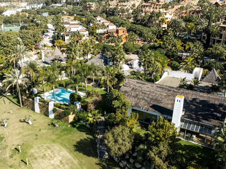 Apartment for Sale in Estepona, Malaga 31