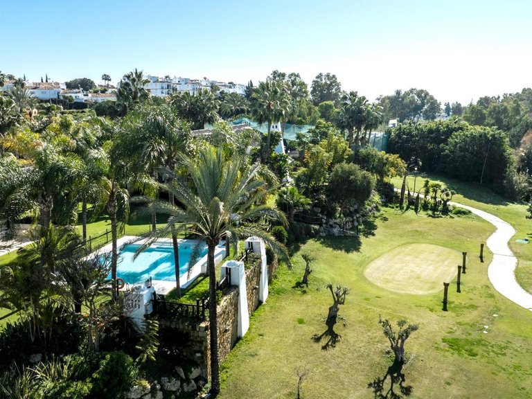 Apartment for Sale in Estepona, Malaga 38