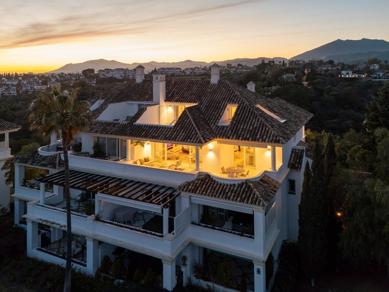 Apartment for Sale in Marbella, Malaga 1