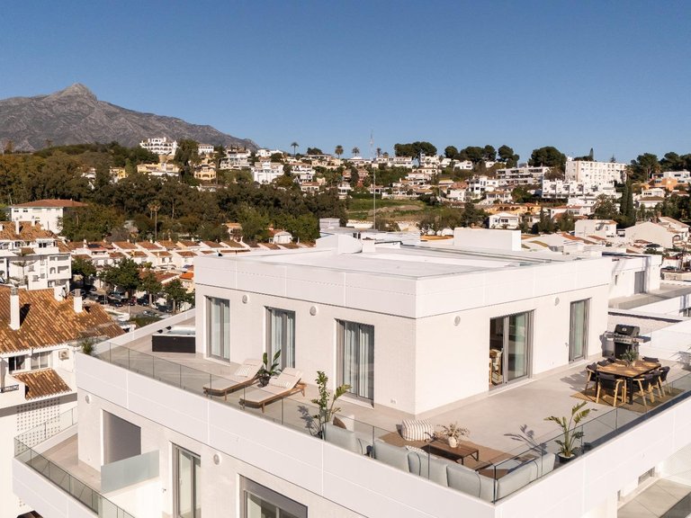 Penthouse for Sale in Marbella, Malaga 1