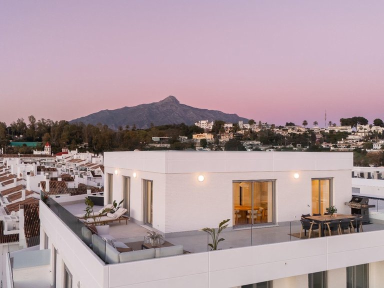 Penthouse for Sale in Marbella, Malaga 2