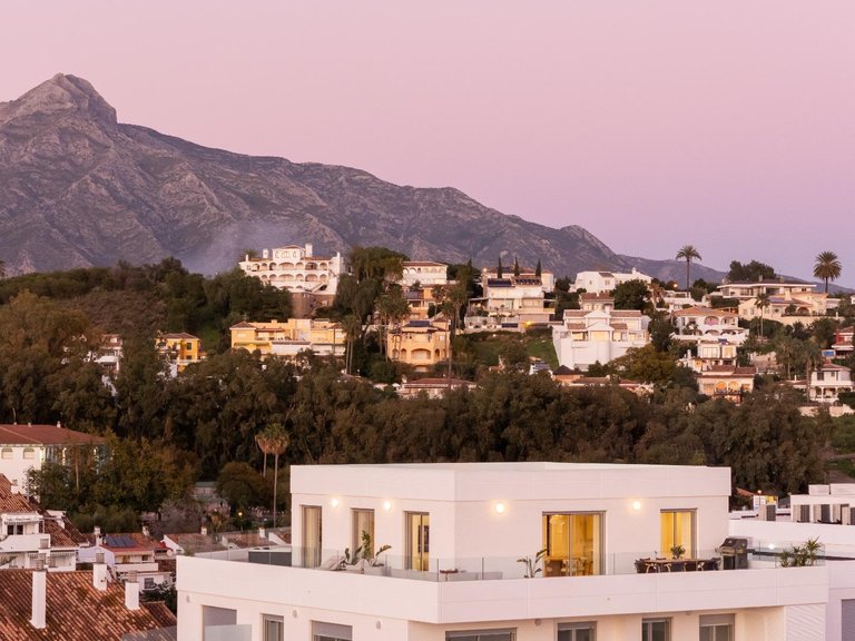 Penthouse for Sale in Marbella, Malaga 40