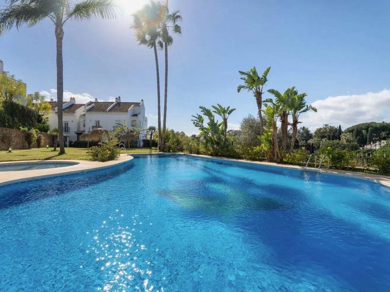 Apartment for Sale in Marbella, Malaga 15