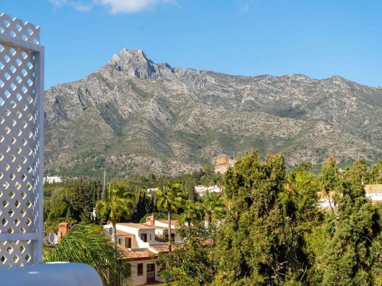 Apartment for Sale in Marbella, Malaga 16