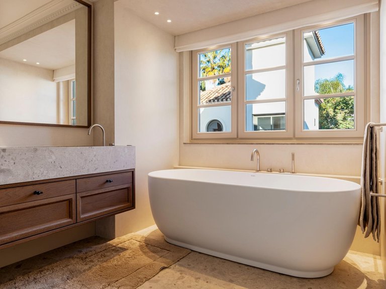 Villa for Sale in Marbella, Malaga 29