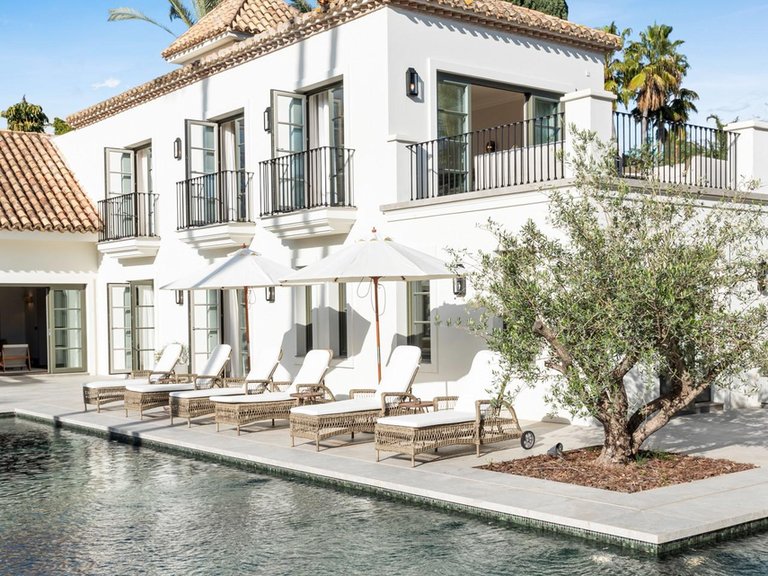 Villa for Sale in Marbella, Malaga 30