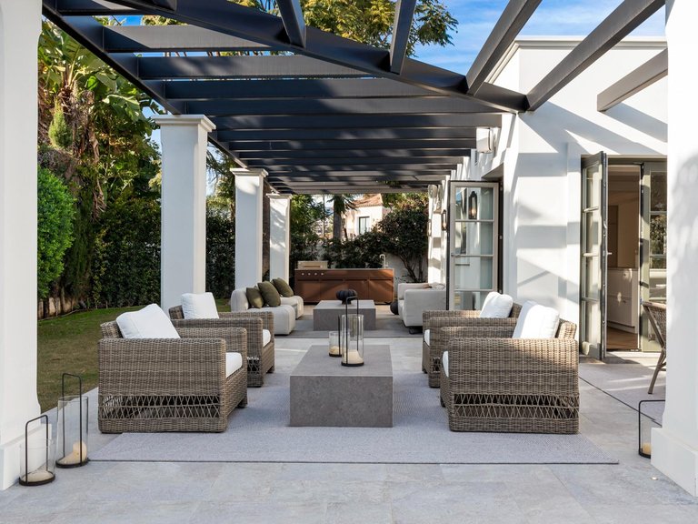 Villa for Sale in Marbella, Malaga 35
