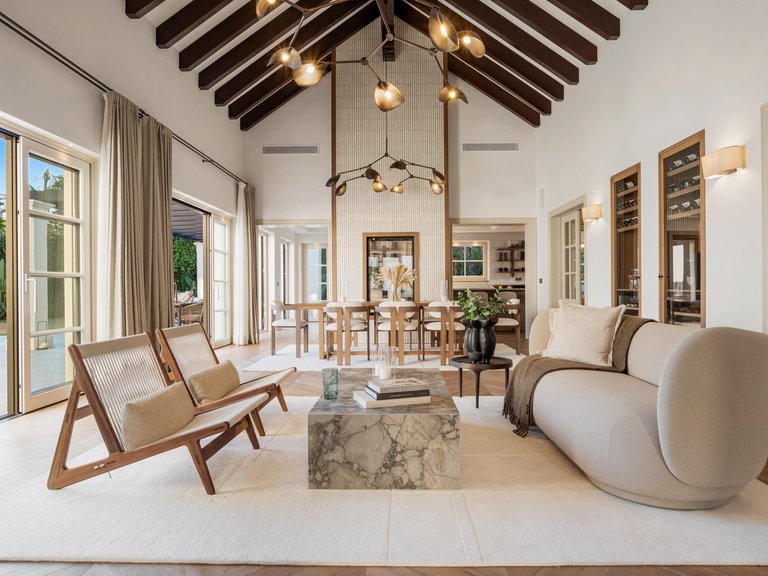 Villa for Sale in Marbella, Malaga 4