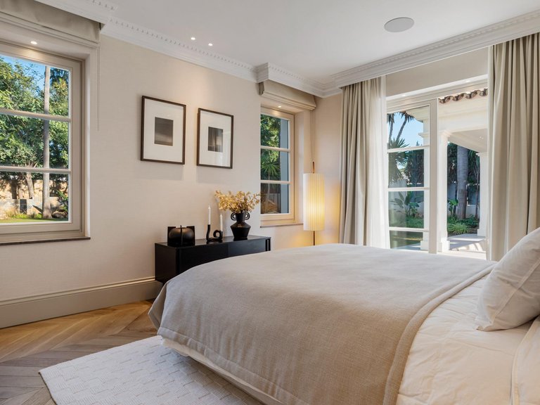 Villa for Sale in Marbella, Malaga 44