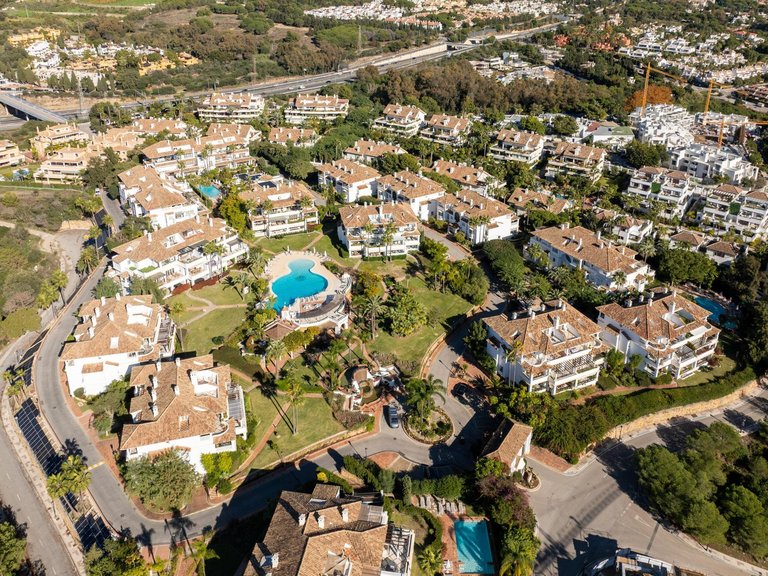 Apartment for Sale in Marbella, Malaga 32
