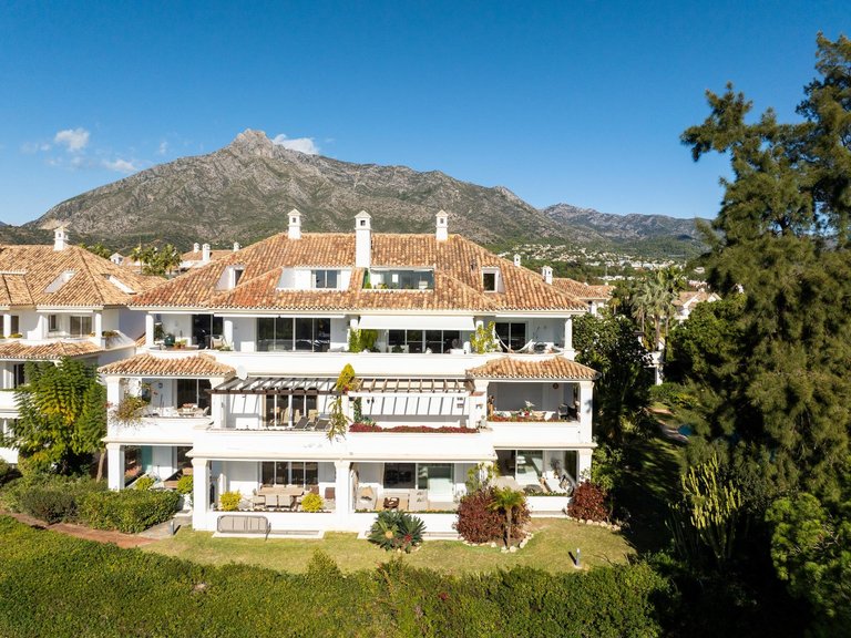 Apartment for Sale in Marbella, Malaga 33