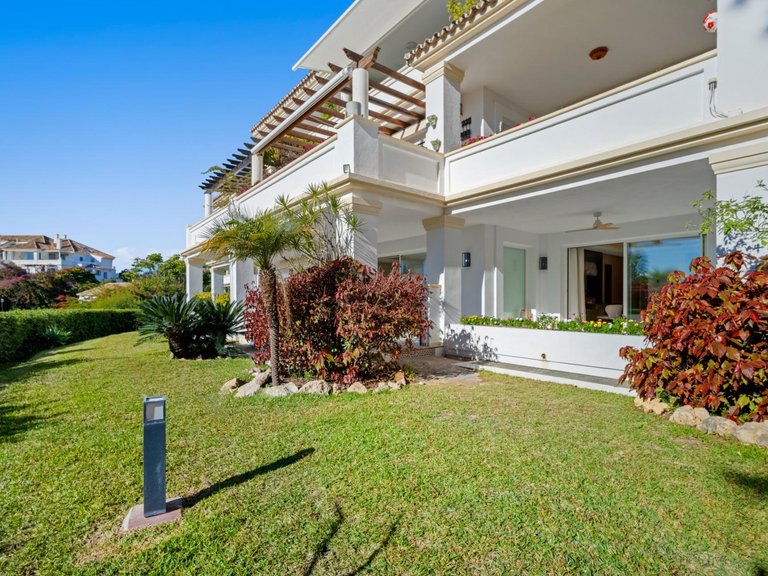 Apartment for Sale in Marbella, Malaga 38