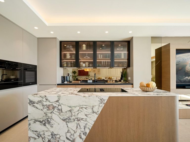 Apartment for Sale in Marbella, Malaga 6