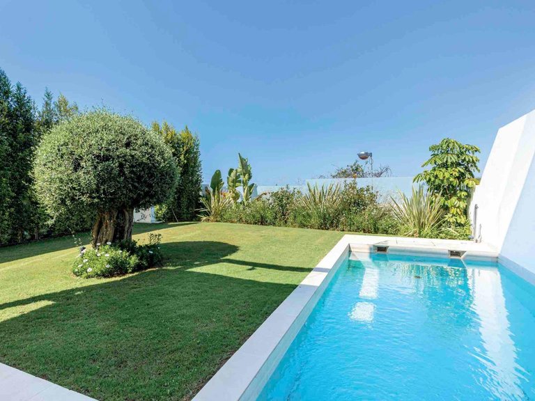Apartment for Sale in Marbella, Malaga 18