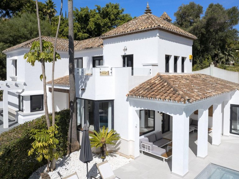 Apartment for Sale in Estepona, Malaga 7