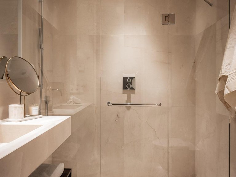 Apartment for Sale in Benahavis, Malaga 38