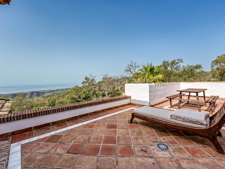 Villa for Sale in Ojen, Malaga 48